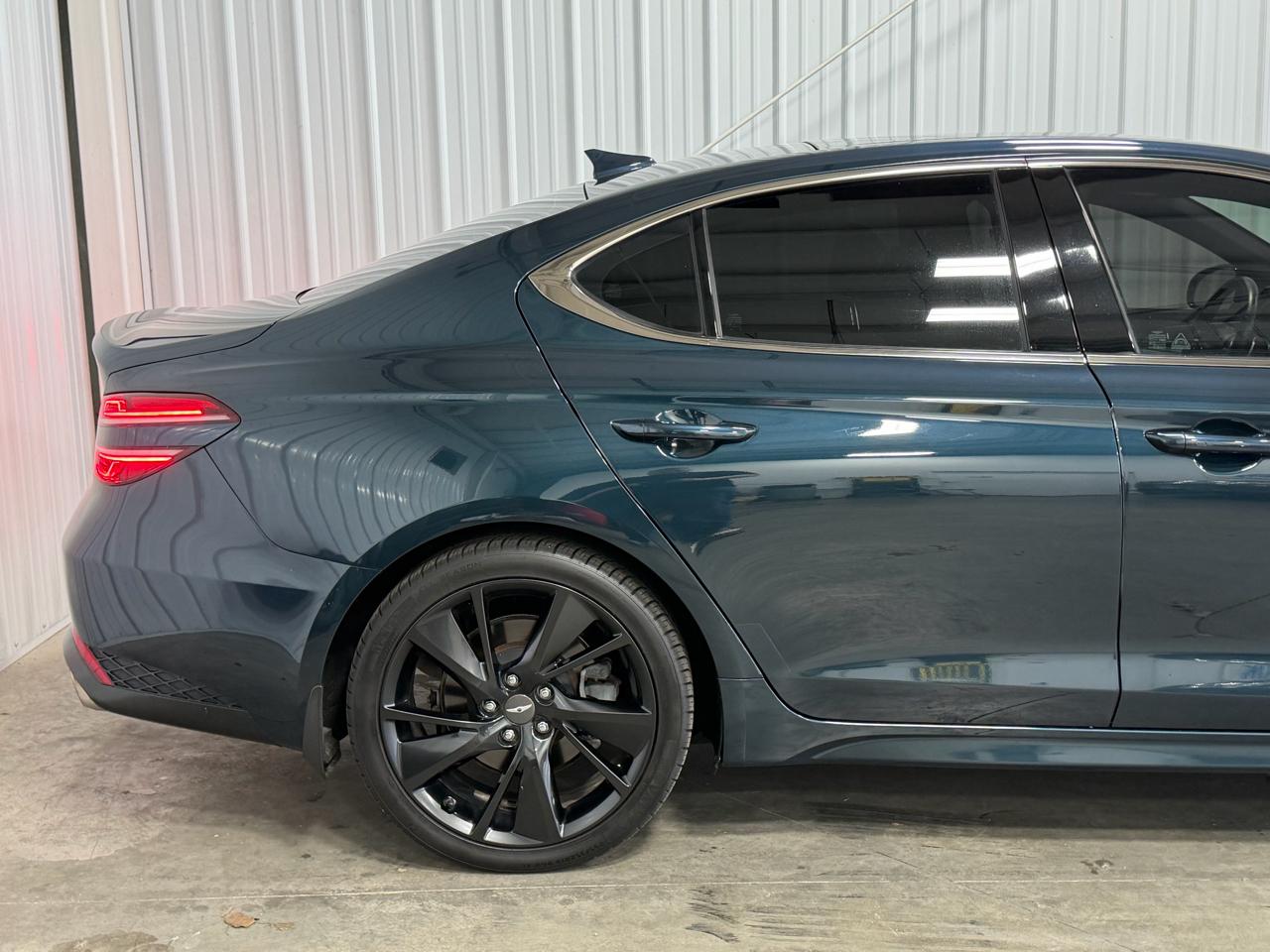 Genesis G70 2.0T RWD 2023