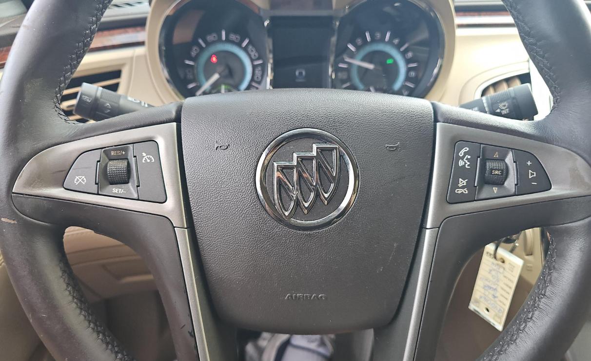 Buick LaCrosse 4dr Sdn Leather FWD 2013