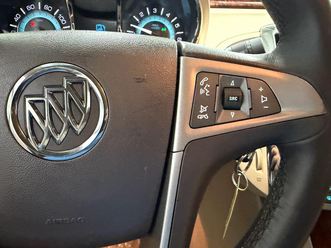Buick LaCrosse 4dr Sdn Leather FWD 2013