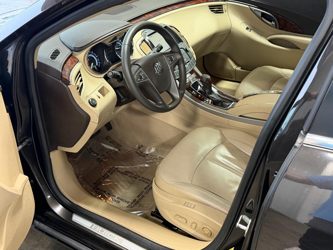 Buick LaCrosse 4dr Sdn Leather FWD 2013