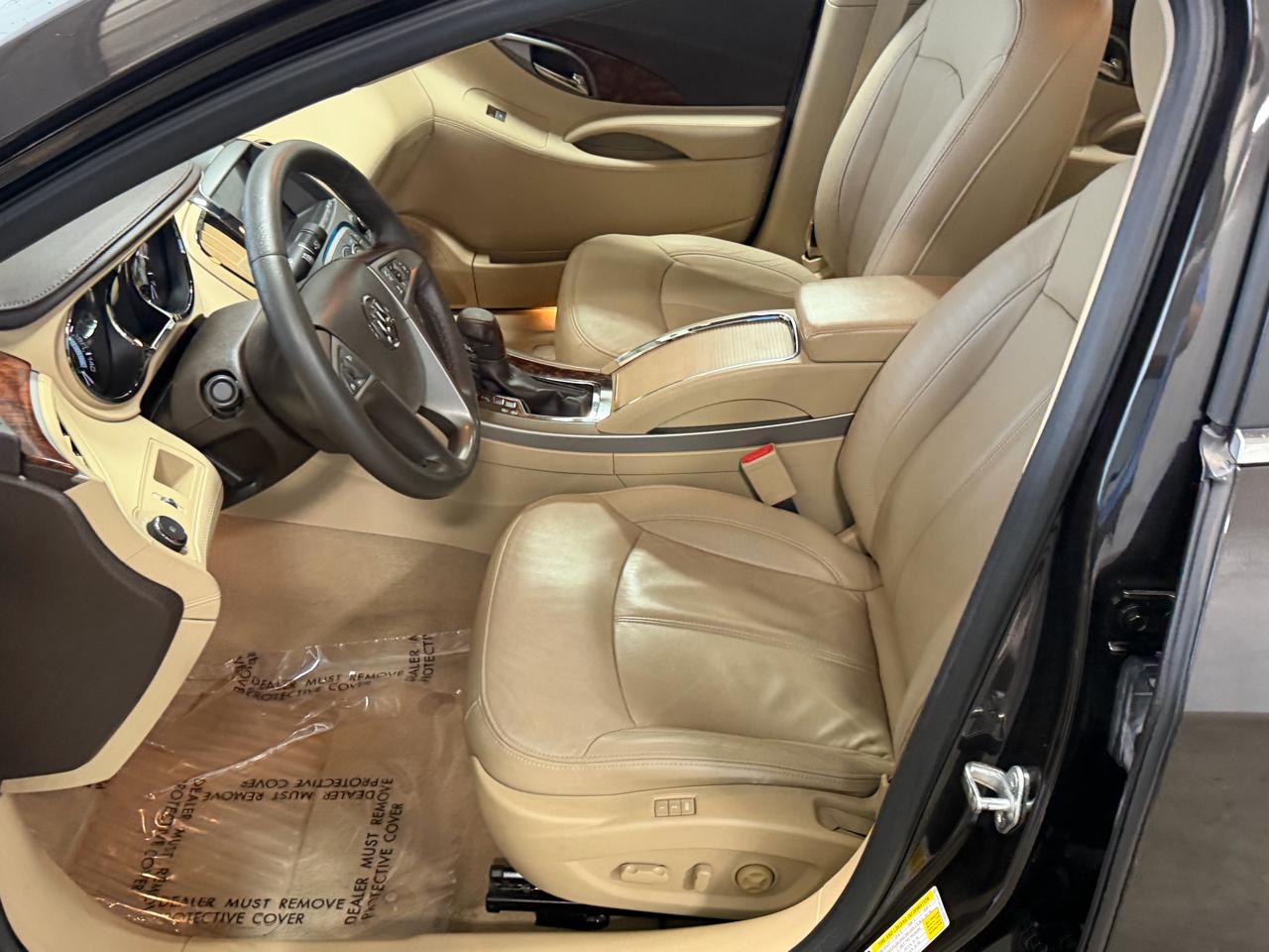 Buick LaCrosse 4dr Sdn Leather FWD 2013