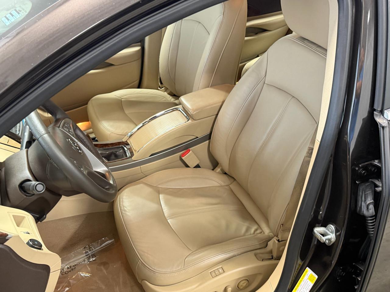 Buick LaCrosse 4dr Sdn Leather FWD 2013