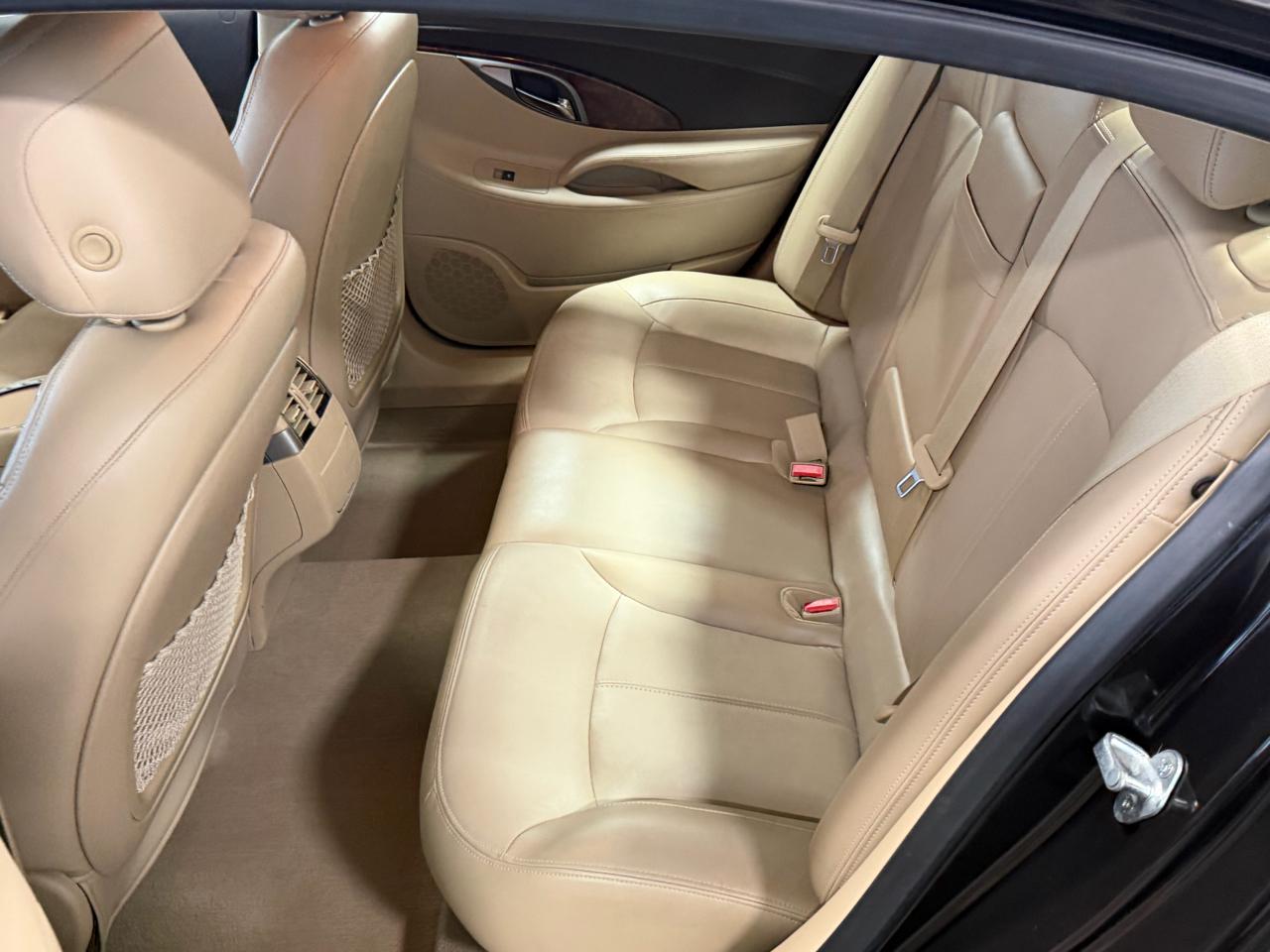 Buick LaCrosse 4dr Sdn Leather FWD 2013