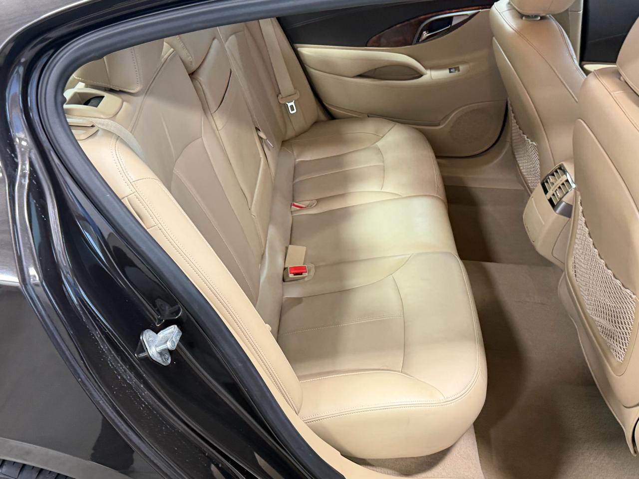 Buick LaCrosse 4dr Sdn Leather FWD 2013