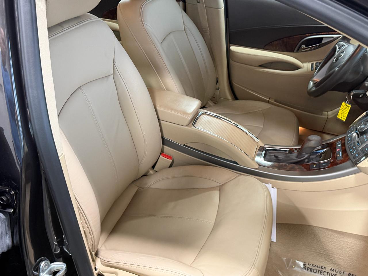 Buick LaCrosse 4dr Sdn Leather FWD 2013