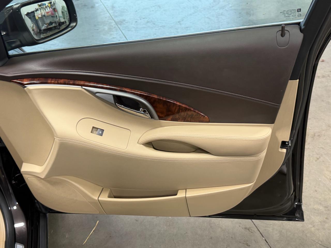 Buick LaCrosse 4dr Sdn Leather FWD 2013