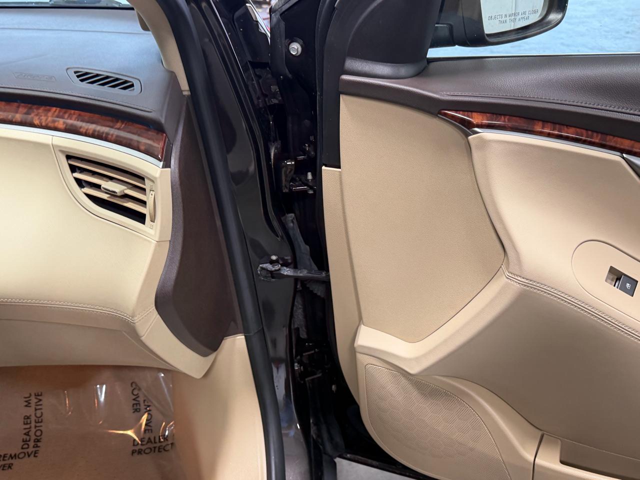 Buick LaCrosse 4dr Sdn Leather FWD 2013