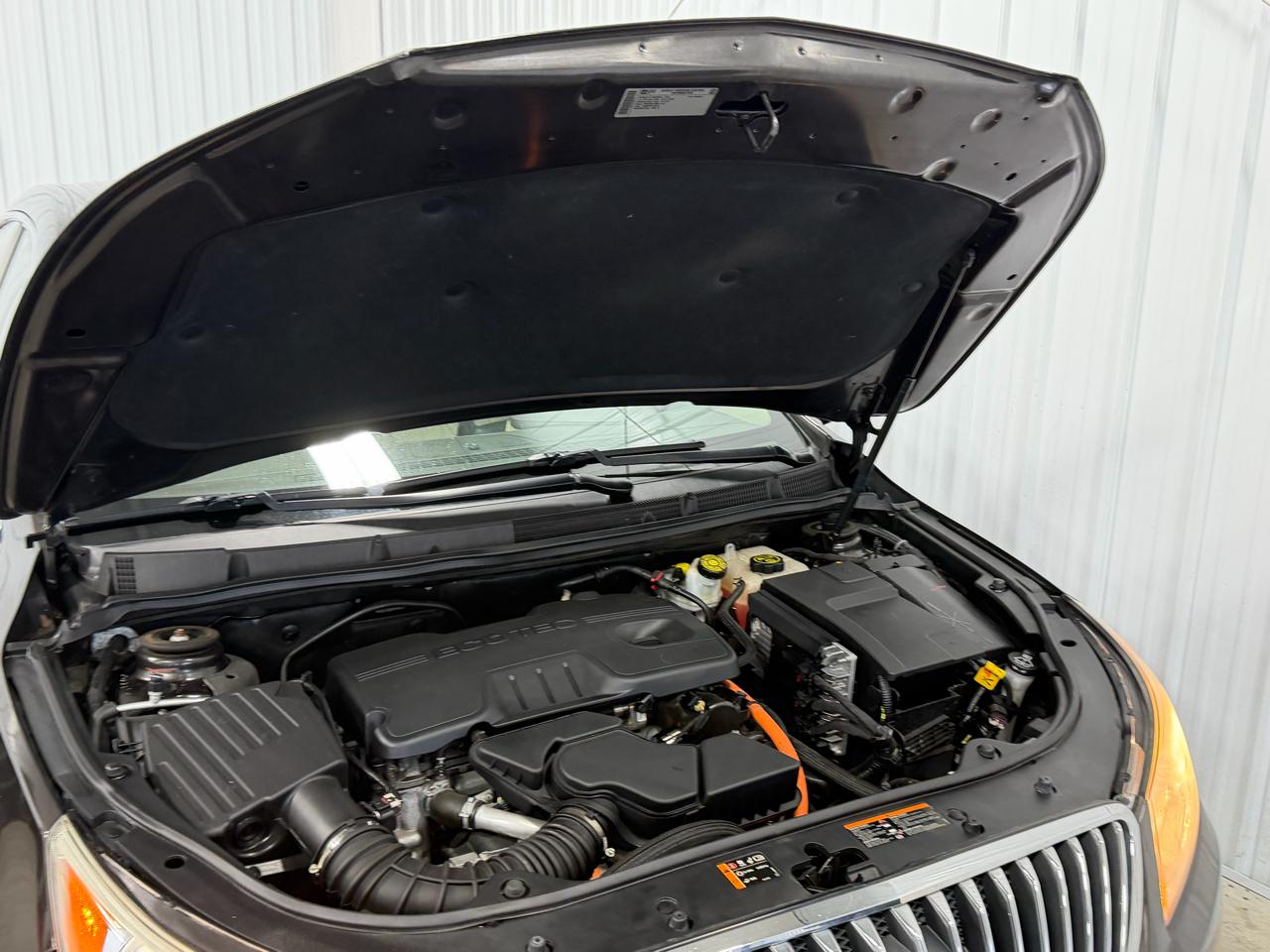 Buick LaCrosse 4dr Sdn Leather FWD 2013