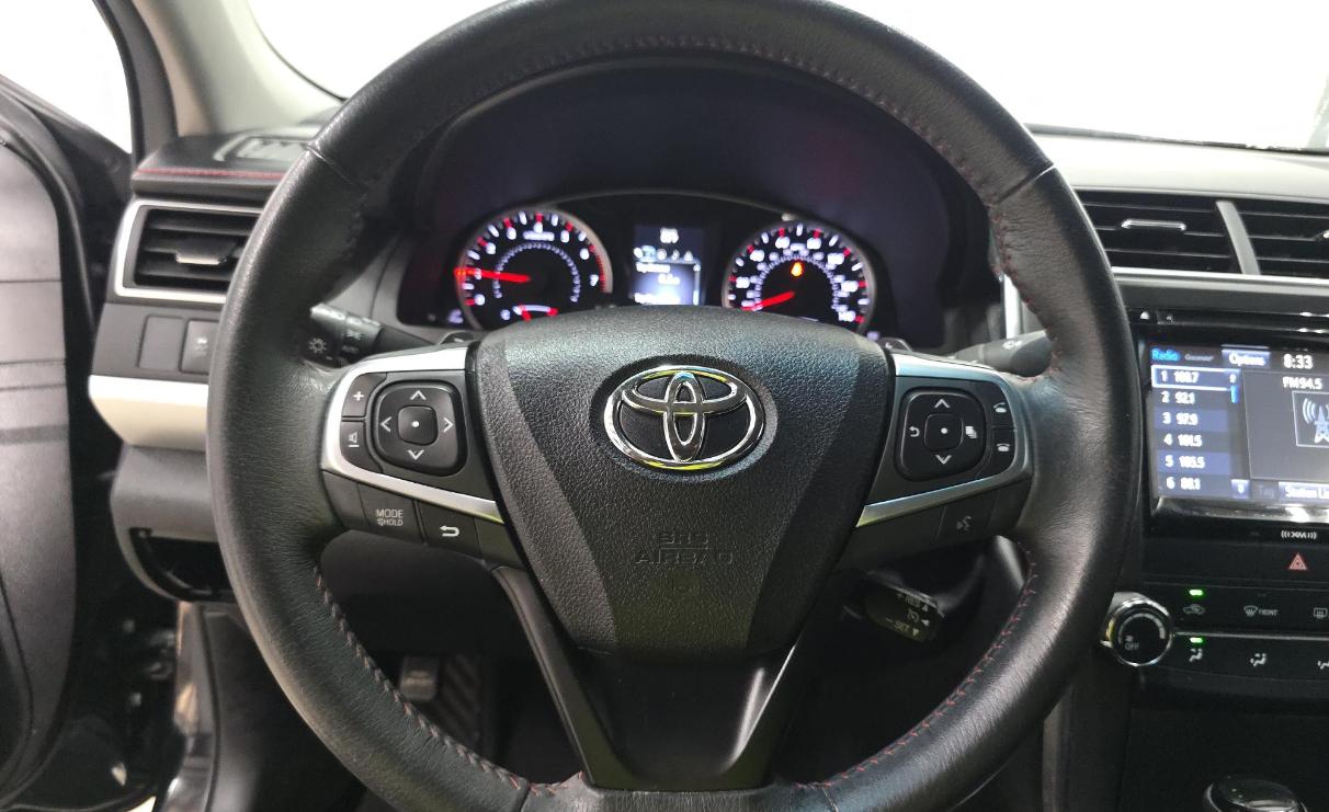 Toyota Camry XLE Auto (Natl) 2017