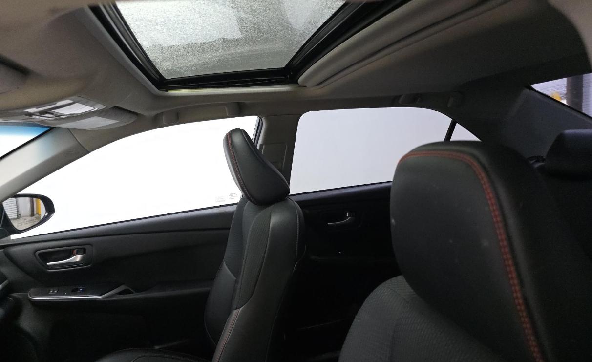 Toyota Camry XLE Auto (Natl) 2017