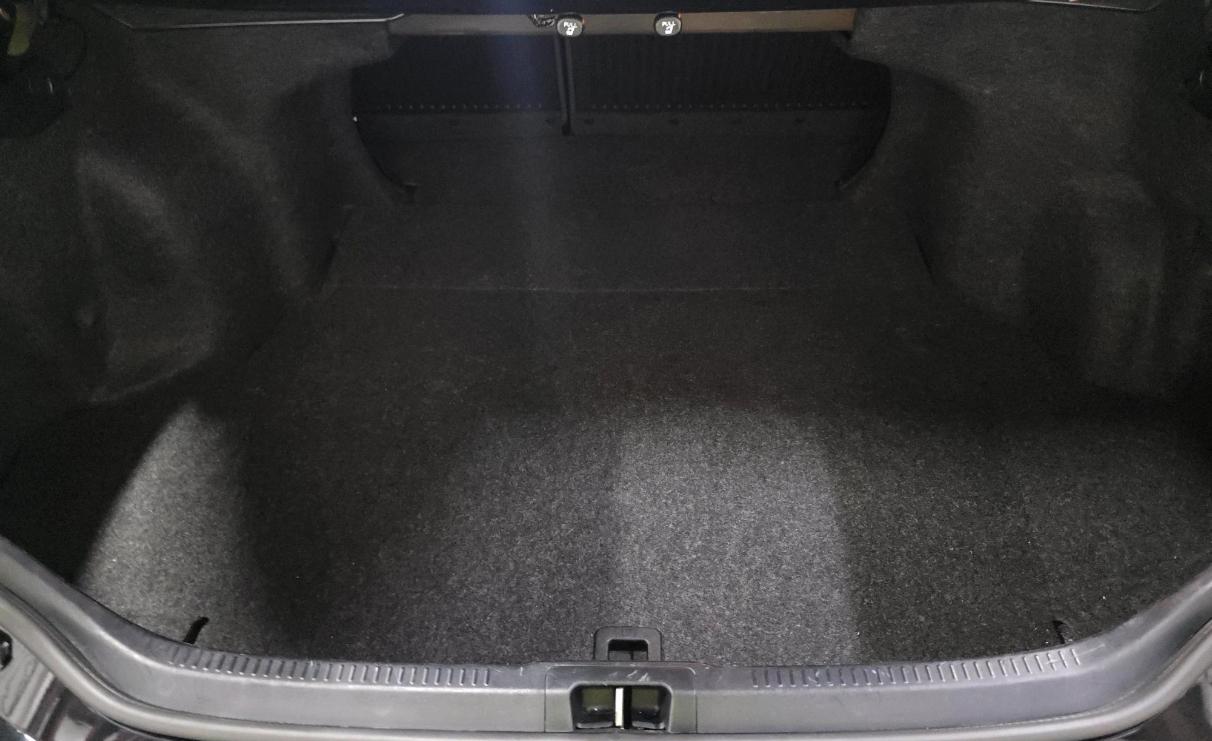 Toyota Camry XLE Auto (Natl) 2017