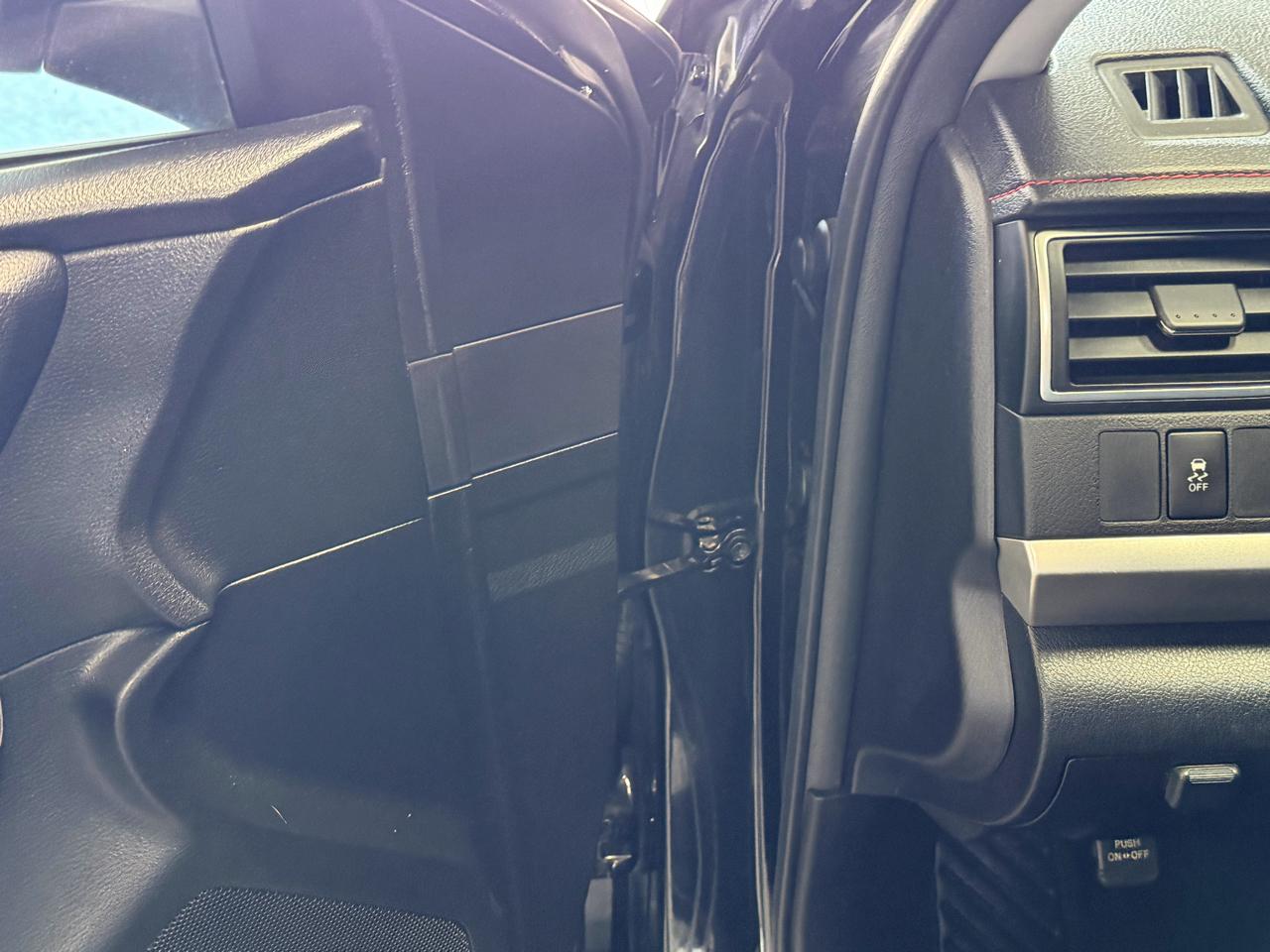 Toyota Camry XLE Auto (Natl) 2017