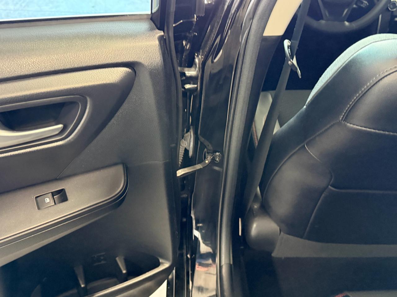 Toyota Camry XLE Auto (Natl) 2017