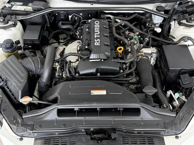 Hyundai Genesis Coupe 2dr I4 2.0T Auto Premium 2012