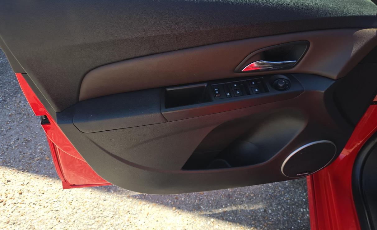 Chevrolet Cruze 4dr Sdn LTZ 2015