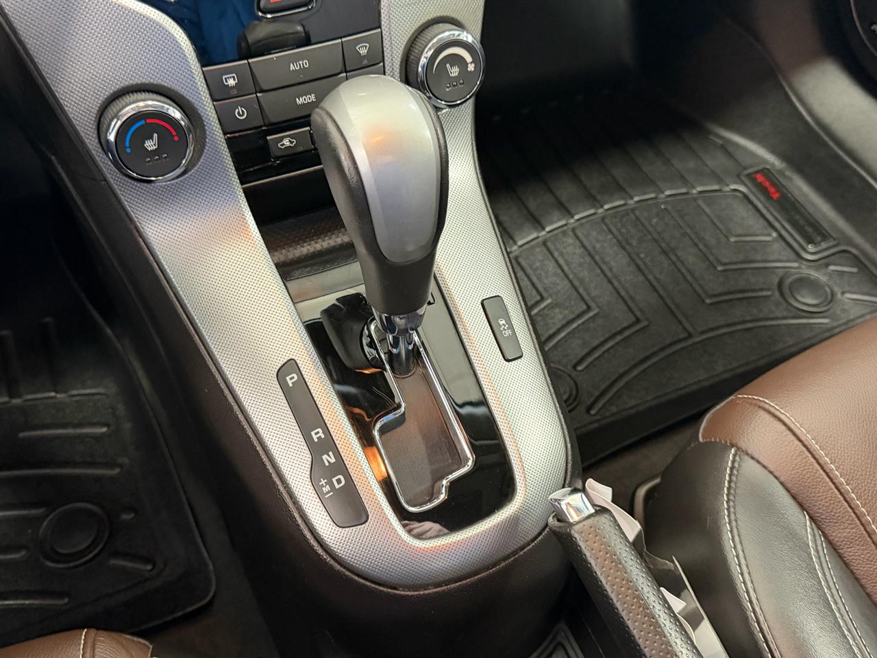 Chevrolet Cruze 4dr Sdn LTZ 2015