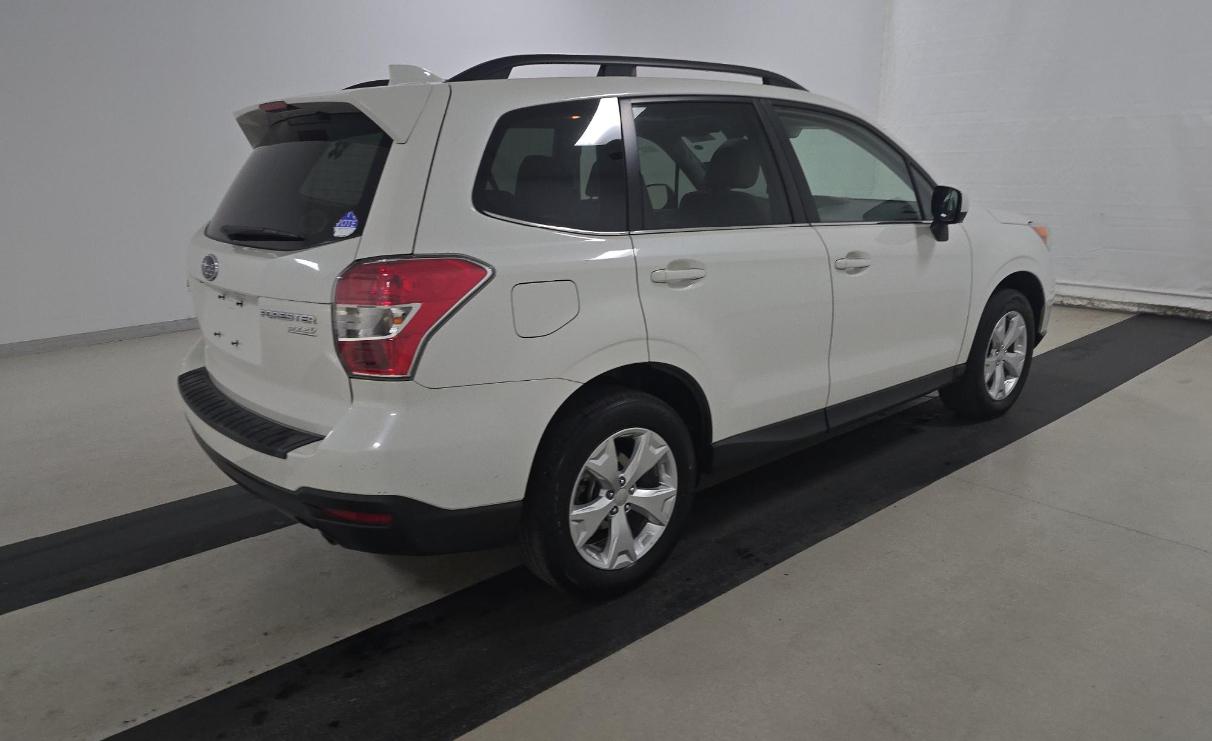 Subaru Forester 4dr CVT 2.5i Limited PZEV 2016