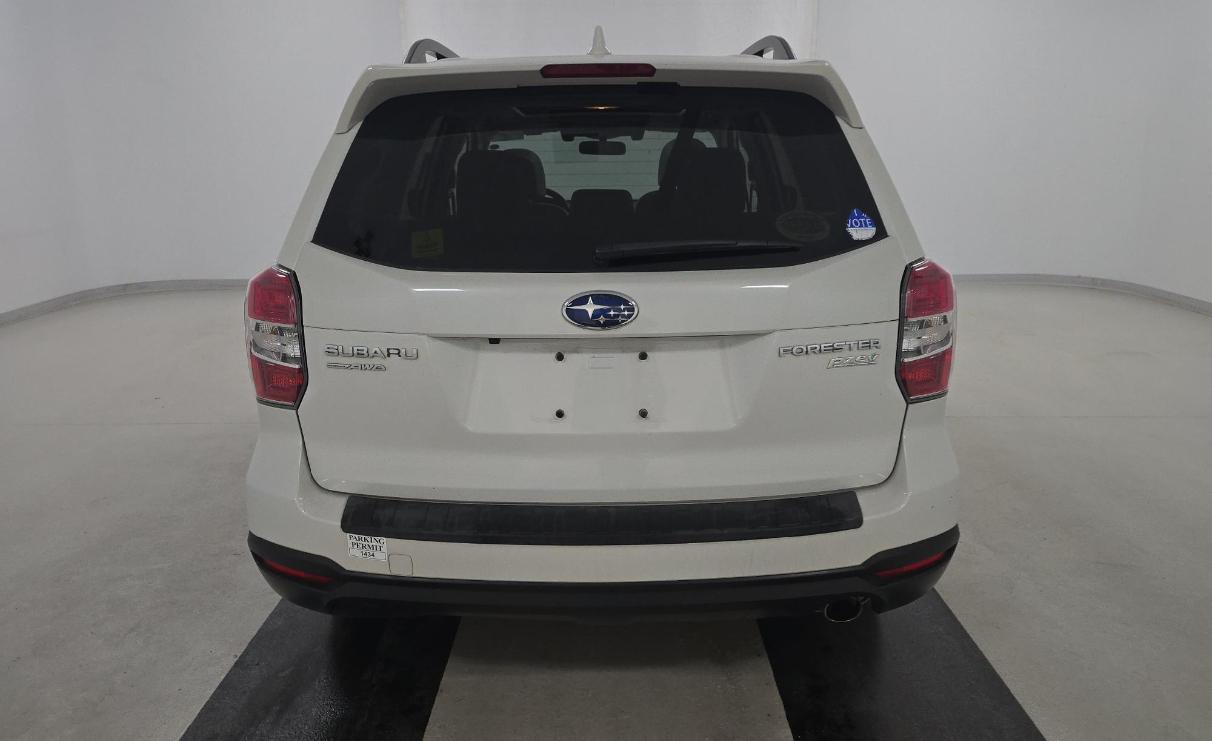 Subaru Forester 4dr CVT 2.5i Limited PZEV 2016