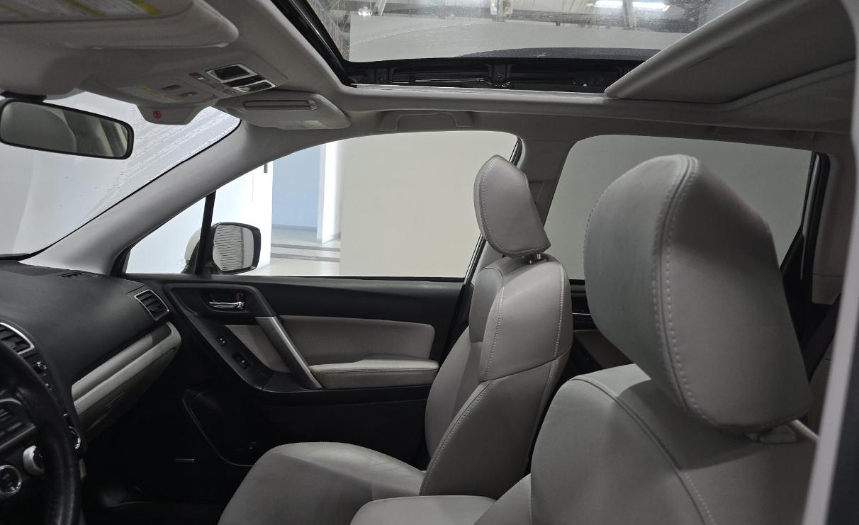 Subaru Forester 4dr CVT 2.5i Limited PZEV 2016