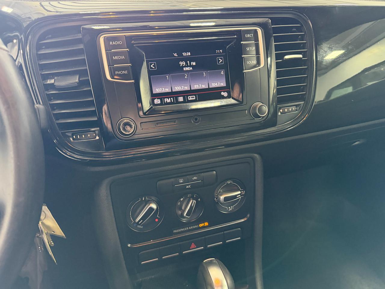 Volkswagen Beetle Coast Auto 2018