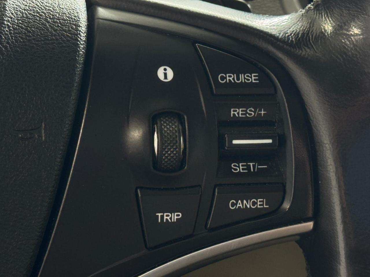 Acura MDX SH-AWD 4dr Tech Pkg 2014