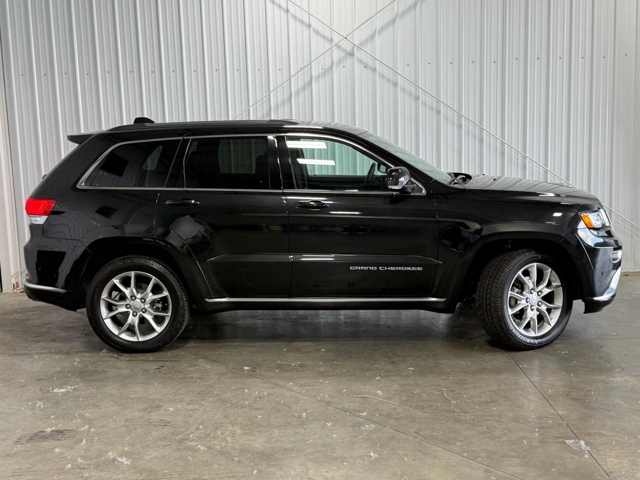 Jeep Grand Cherokee 4WD 4dr Summit 2016
