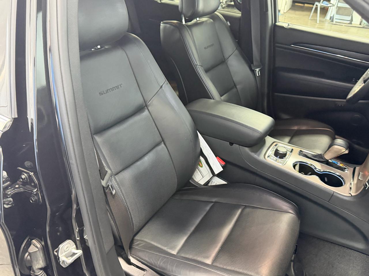 Jeep Grand Cherokee 4WD 4dr Summit 2016