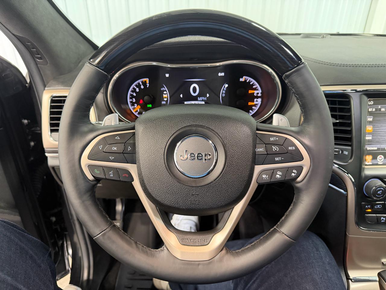 Jeep Grand Cherokee 4WD 4dr Summit 2016