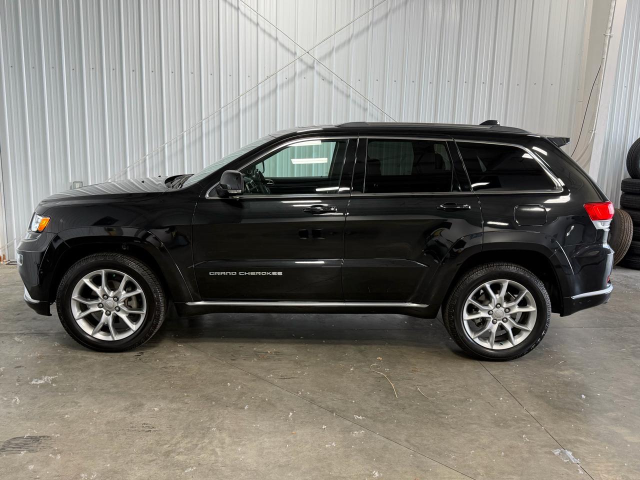 Jeep Grand Cherokee 4WD 4dr Summit 2016