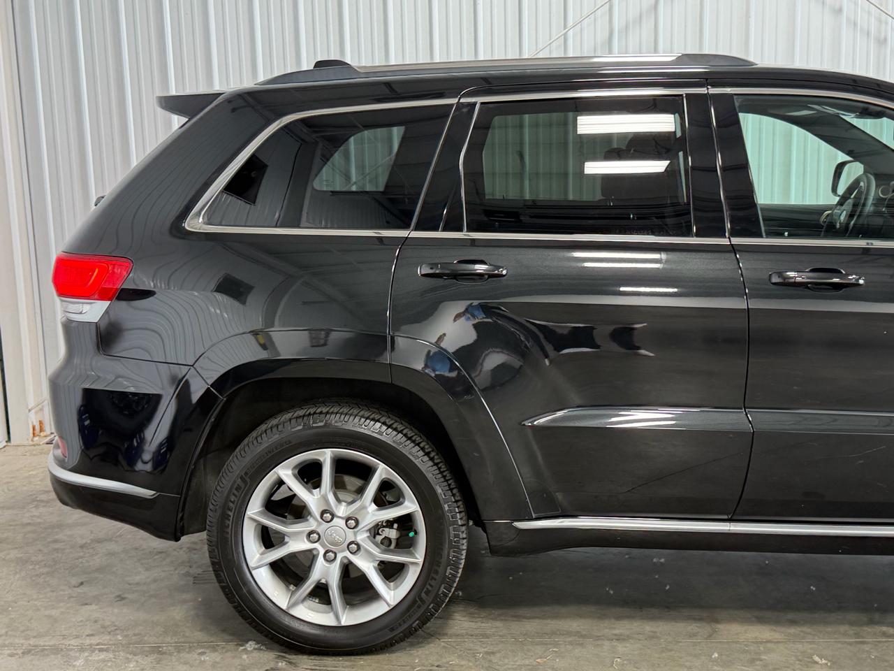 Jeep Grand Cherokee 4WD 4dr Summit 2016