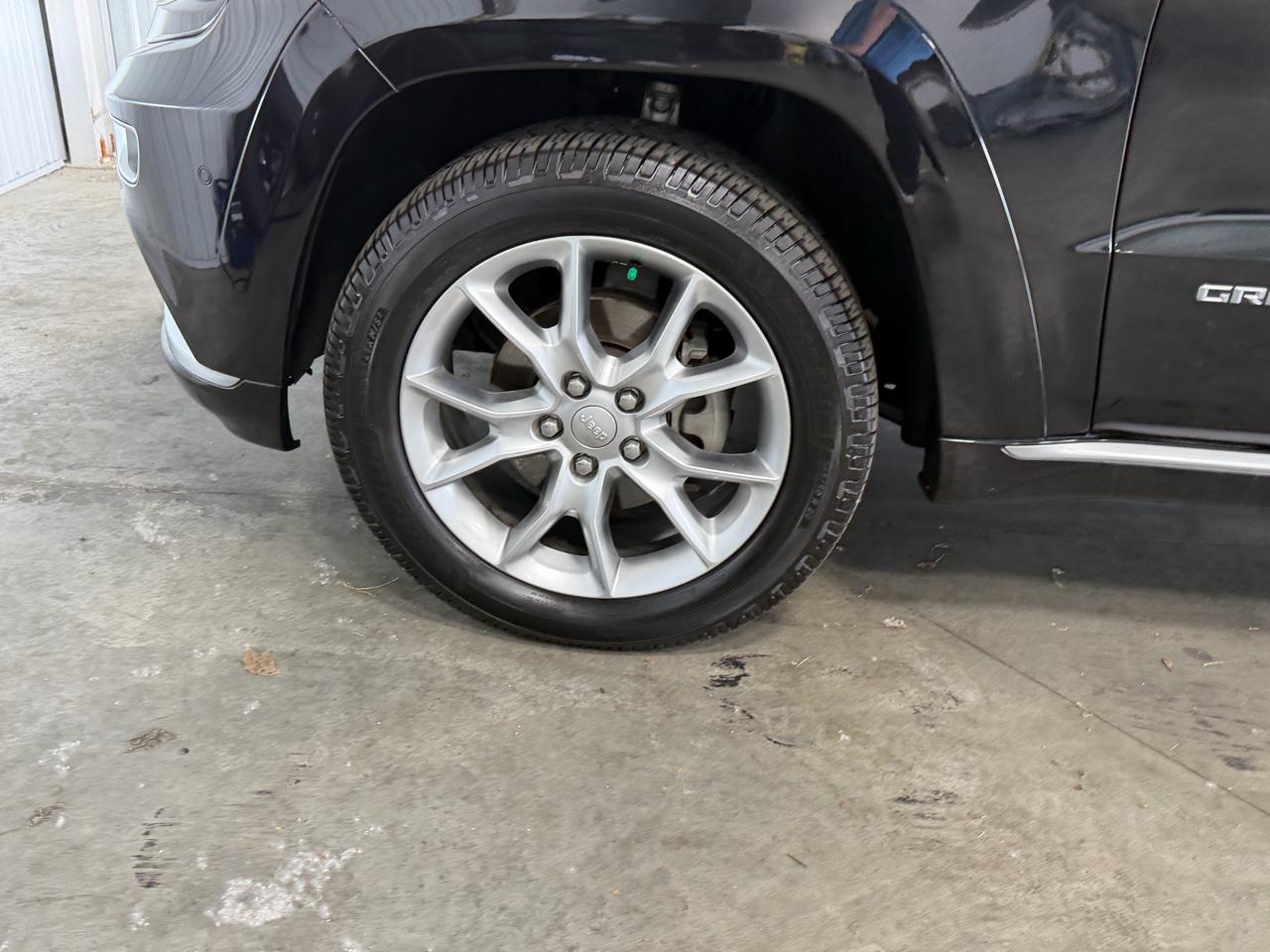 Jeep Grand Cherokee 4WD 4dr Summit 2016