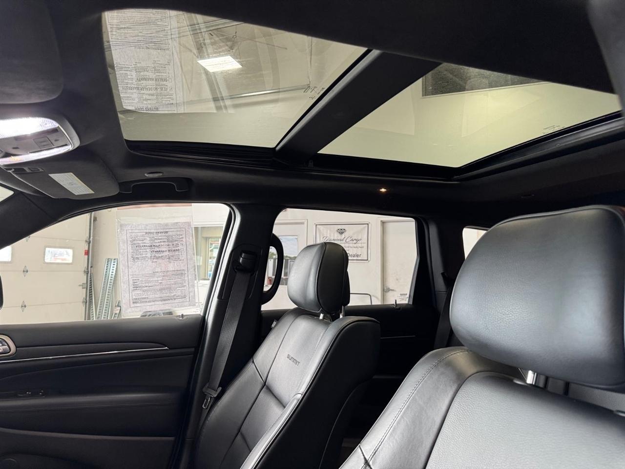 Jeep Grand Cherokee 4WD 4dr Summit 2016