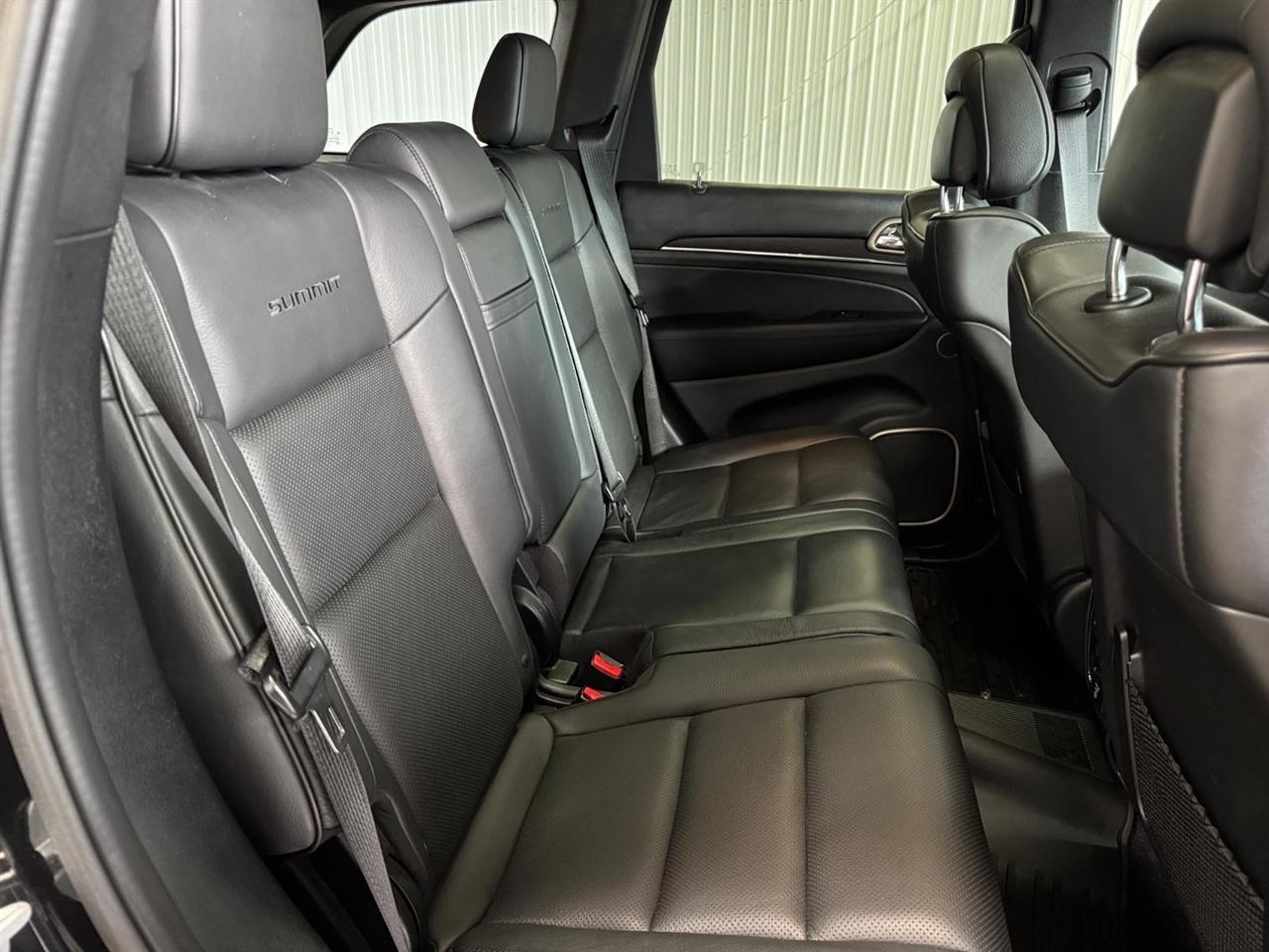 Jeep Grand Cherokee 4WD 4dr Summit 2016