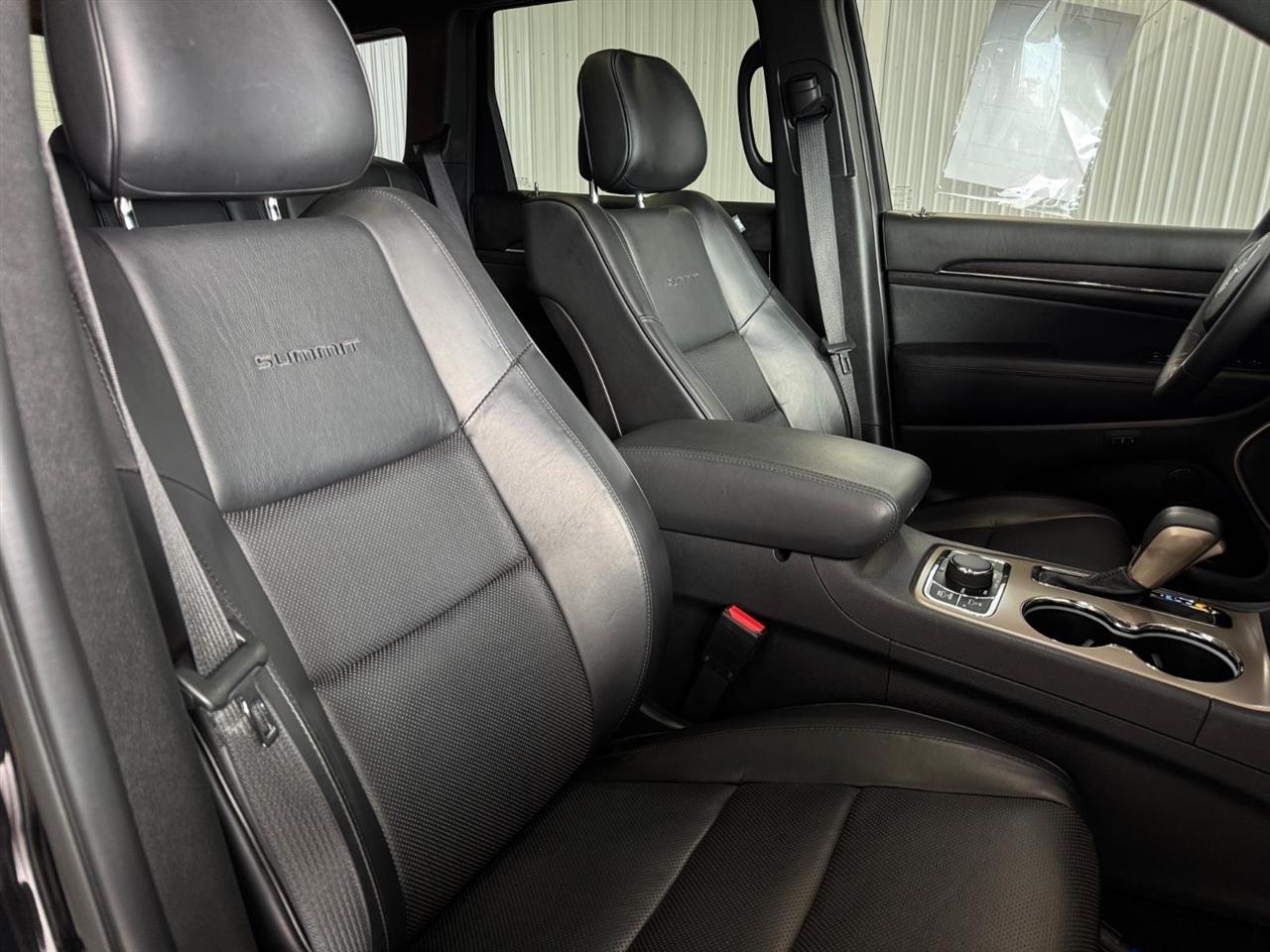 Jeep Grand Cherokee 4WD 4dr Summit 2016