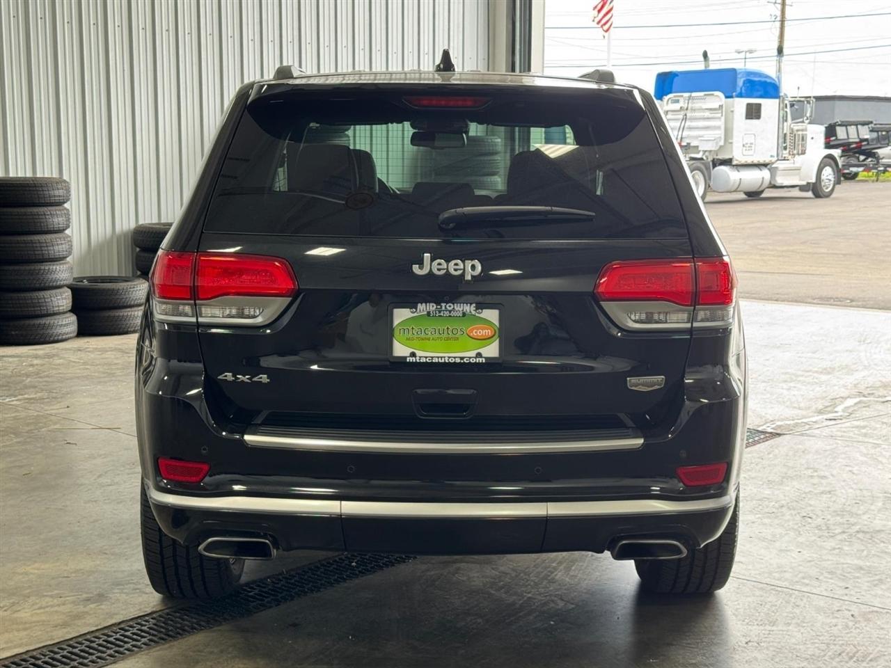 Jeep Grand Cherokee 4WD 4dr Summit 2016