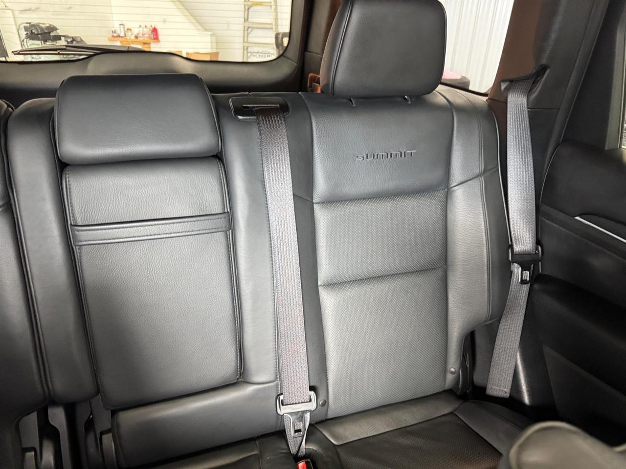 Jeep Grand Cherokee 4WD 4dr Summit 2016
