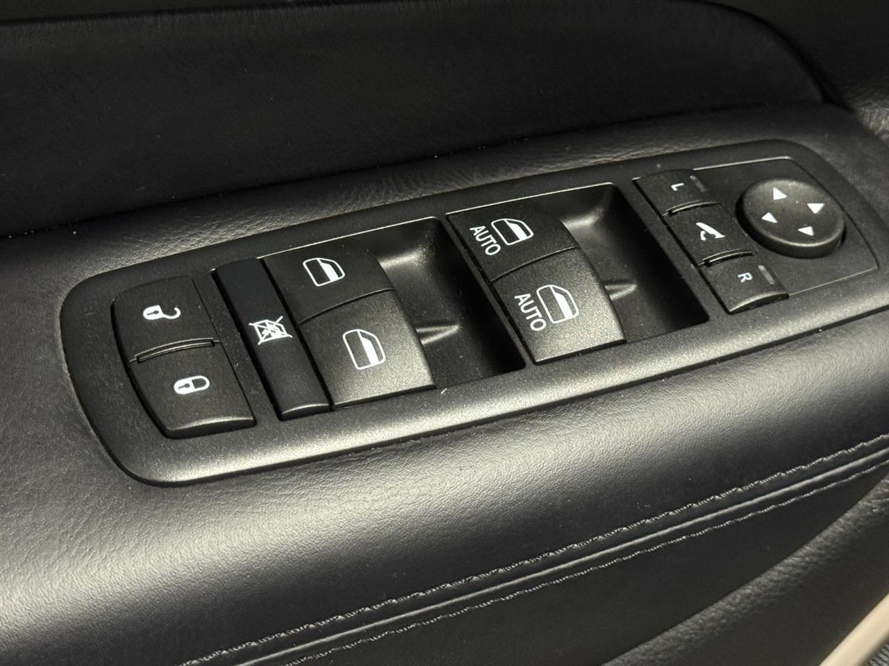 Jeep Grand Cherokee 4WD 4dr Summit 2016