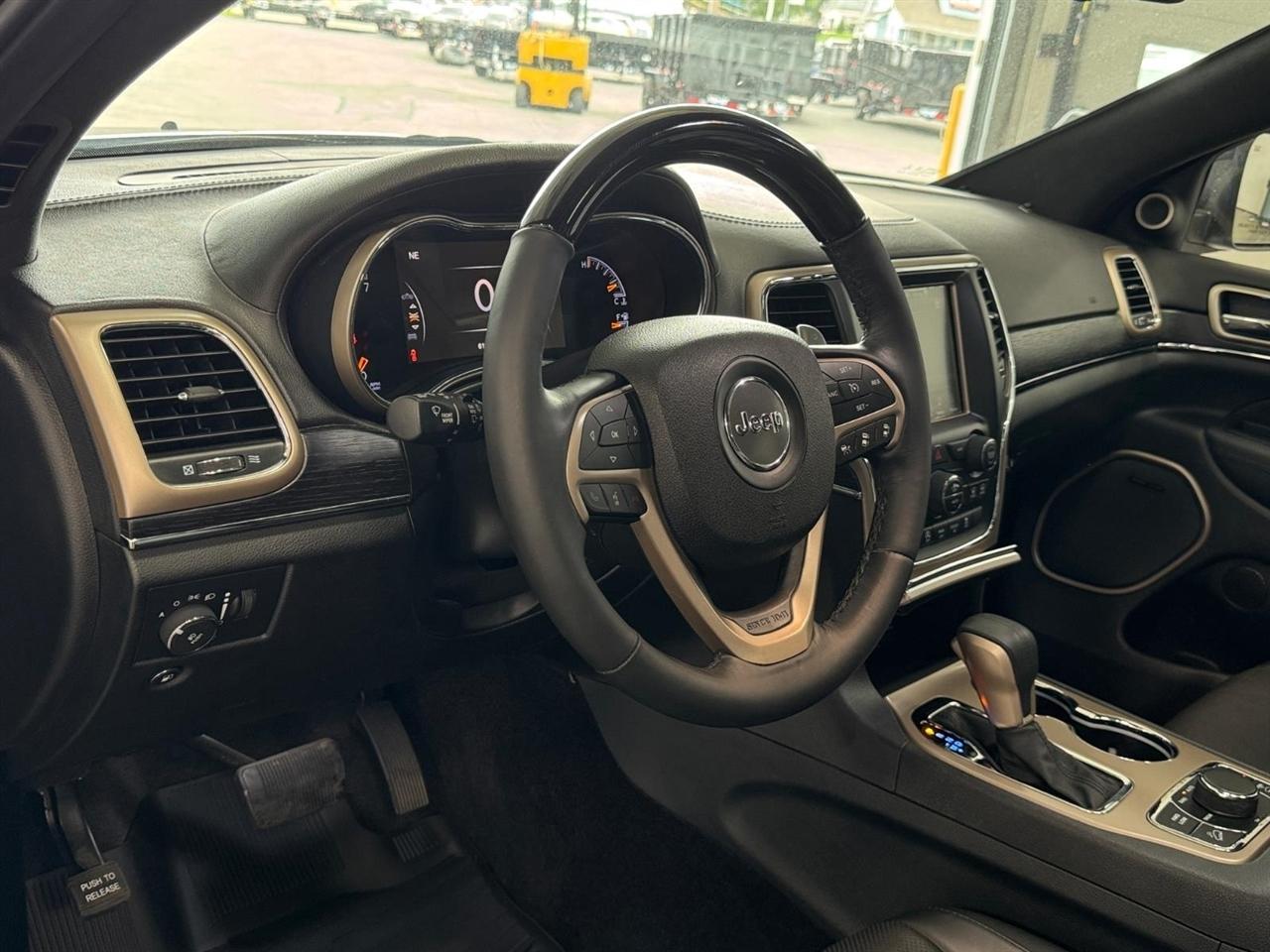 Jeep Grand Cherokee 4WD 4dr Summit 2016