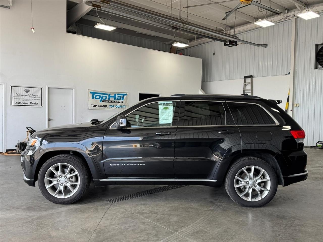 Jeep Grand Cherokee 4WD 4dr Summit 2016