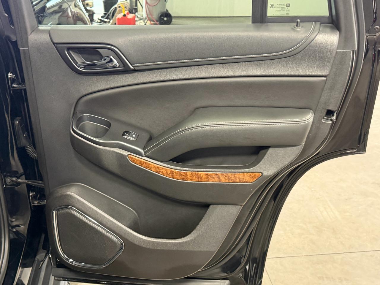 Chevrolet Tahoe 4WD 4dr Premier 2018