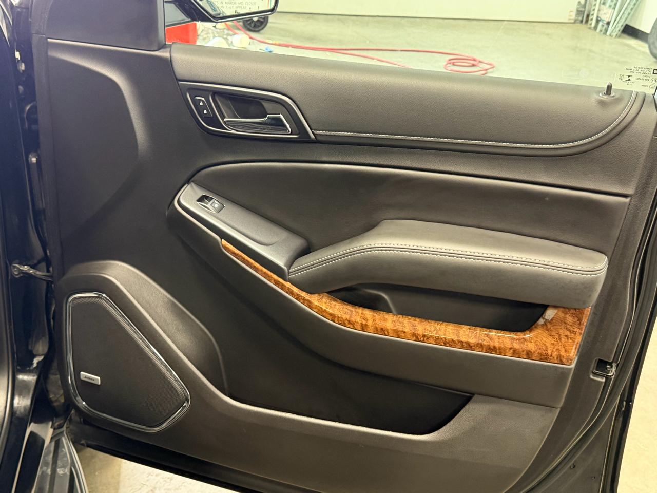 Chevrolet Tahoe 4WD 4dr Premier 2018