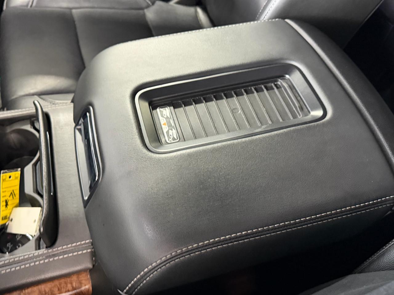 Chevrolet Tahoe 4WD 4dr Premier 2018