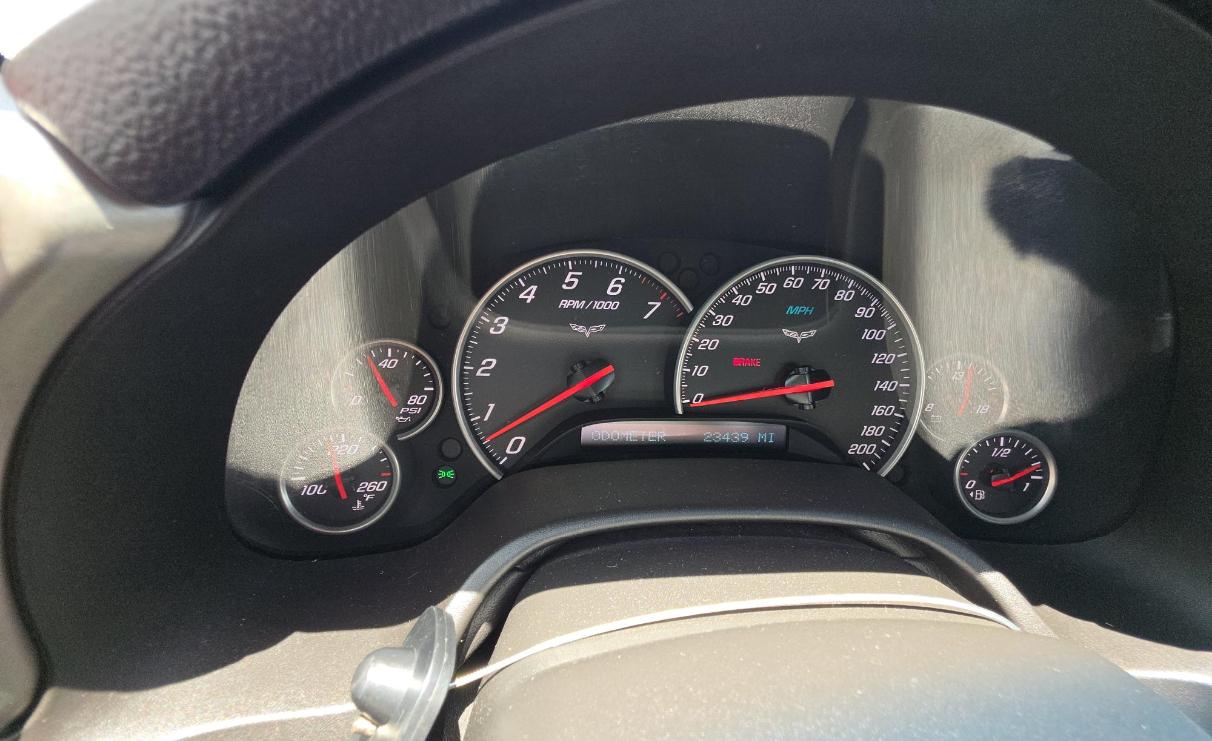 Chevrolet Corvette 2dr Cpe 2005