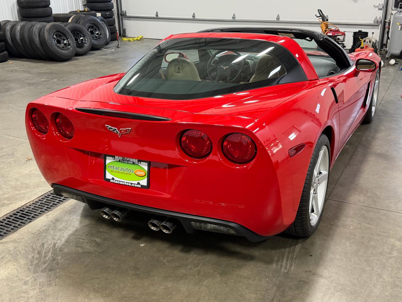 Chevrolet Corvette 2dr Cpe 2005