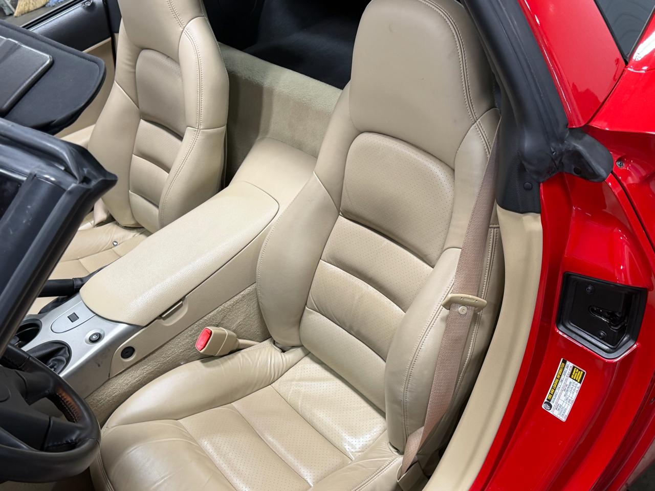 Chevrolet Corvette 2dr Cpe 2005