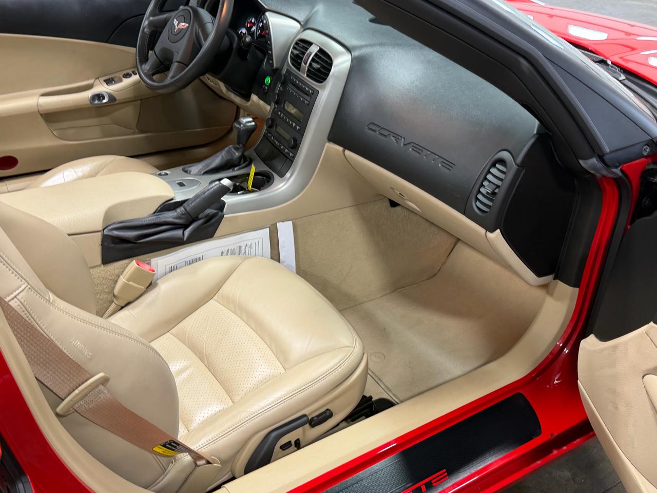 Chevrolet Corvette 2dr Cpe 2005