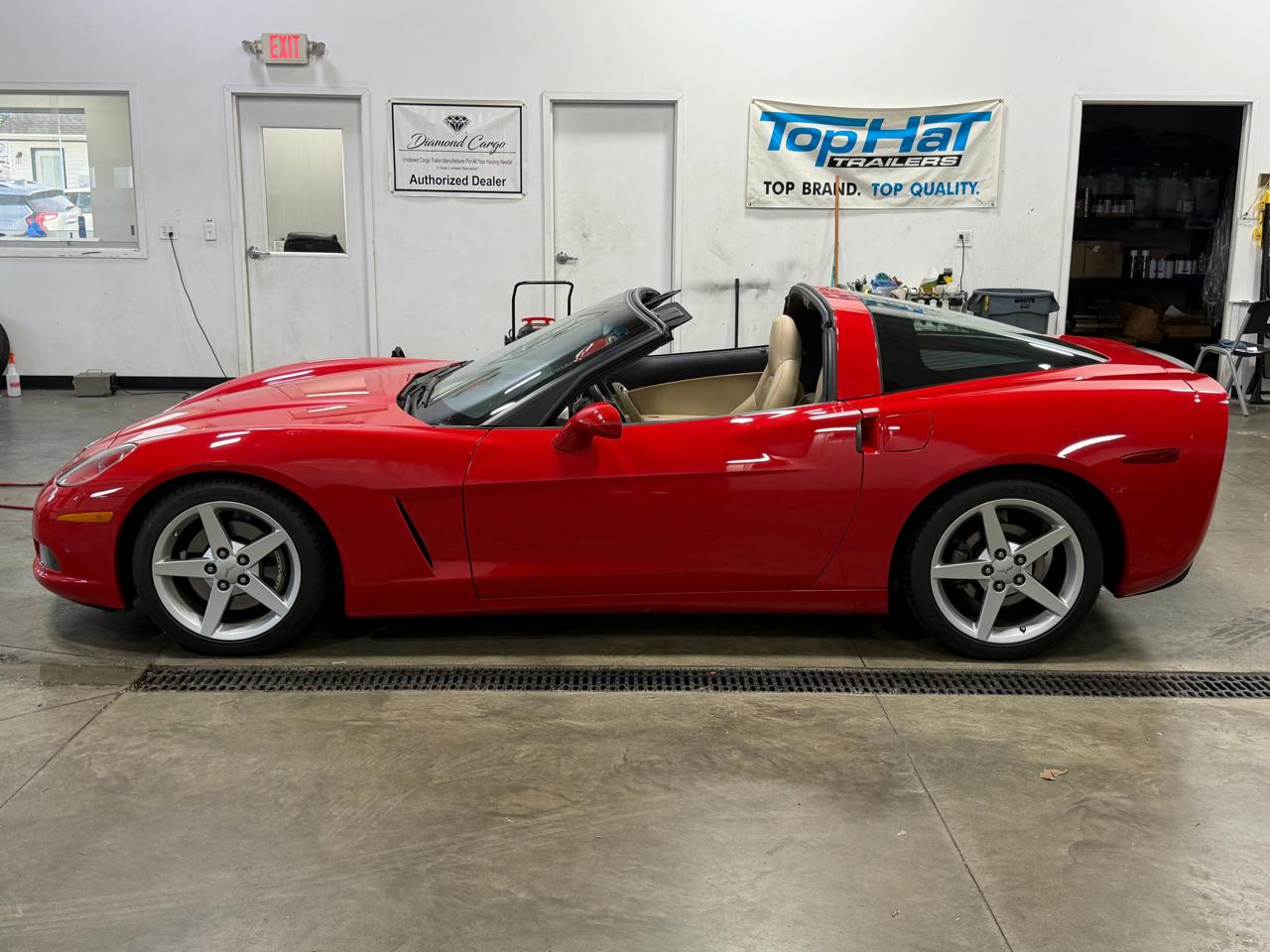 Chevrolet Corvette 2dr Cpe 2005