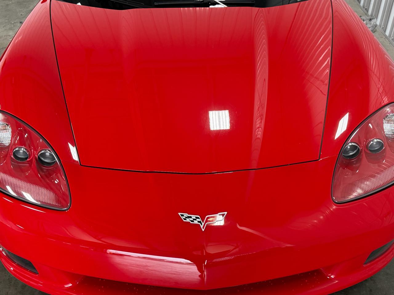 Chevrolet Corvette 2dr Cpe 2005