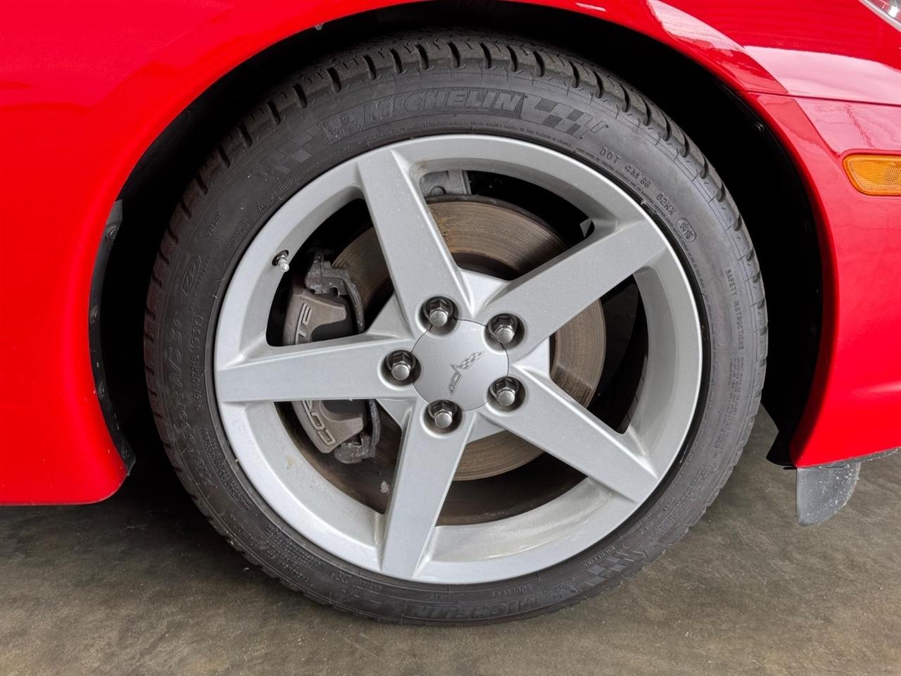 Chevrolet Corvette 2dr Cpe 2005