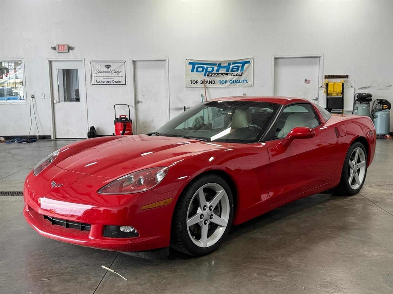 Chevrolet Corvette 2dr Cpe 2005